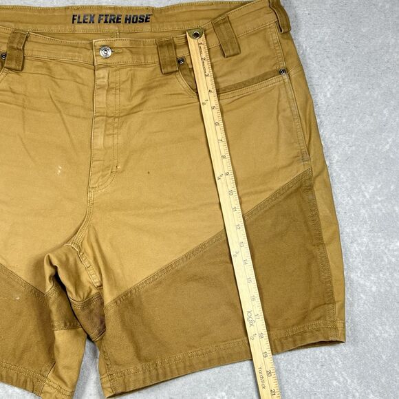 Duluth Trading Shorts Men’s 44 Flex Fire Hose Hybrid Reinforced Brown Khaki Work - Picture 6 of 10